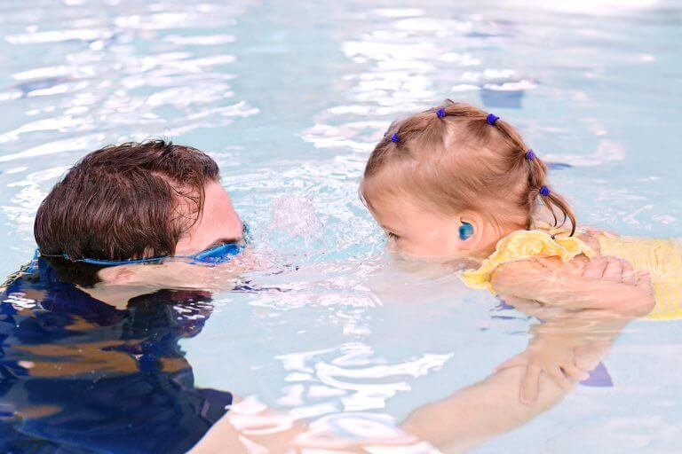 When Should Babies Start Swimming Lessons? A Parent's Guide